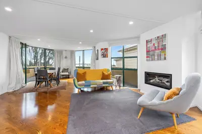 Bespoke Stays - Devonport Hideaway