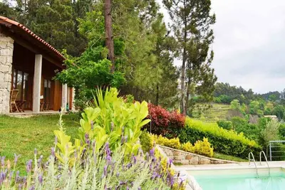 Image de Maison à Vilarinho avec piscine privée près du Gerês