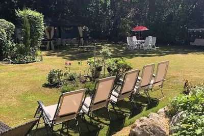 Image de Amazing 4 Br 3 bathroom luxury maisonette with Spa hot tub access!