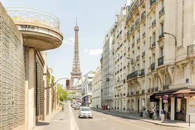 Image de Elegant 5-Bedroom Parisian Retreat Steps from the Eiffel Tower