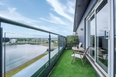 Image de Skyline Duplex Penthouse - 3 Bedroom - Llanelli