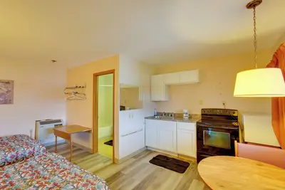 Image de Comfy Lake City Studio < 1/2 Mi to Waterfront Park