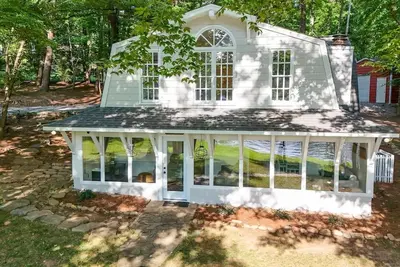 Image de 3br (5-bed) Cozy Lakefront Cottage - Lkn - Firepit