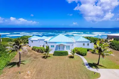 Image de Toes in the Sand Beach House