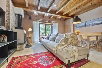 Luderna - Casa con terraza Somont