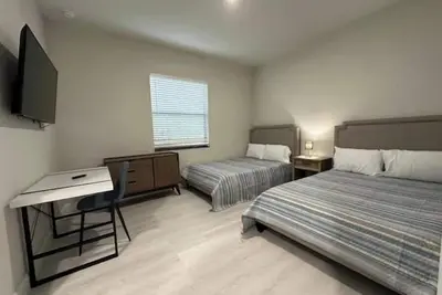 Image de Awesome Retreat: 662w Business/Pleasure Deal\n\n