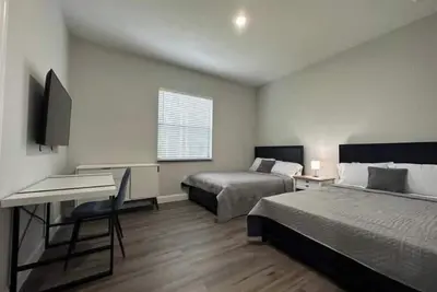 Image de Peaceful Retreat: 143g Business/Pleasure Deal\n\n