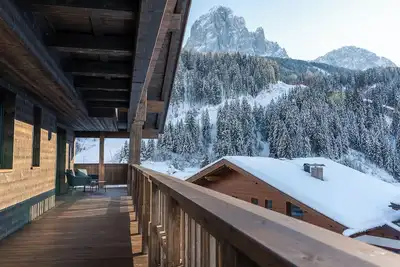 Image de Villa Sofia Appartement \"F\" avec vue sur les montagnes, terrasse privée et Wi-Fi