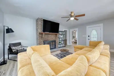 Image de Sleeps 12, Family Retreat |15 mins to Fort Benning