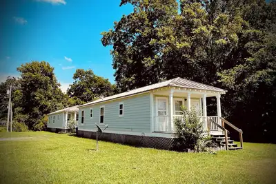 Image de Take it easy in the heart of the Delta! Come visit us in the Home of the Blues!