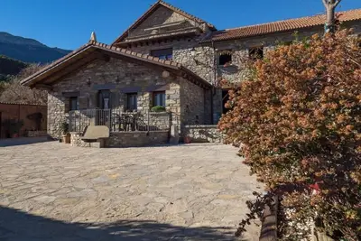 Image de Appartement 'Cabaña Vegara' avec vue sur les montagnes, terrasse privée et Wi-Fi