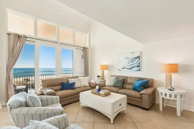 Image de 1134 Beach Walker - Hosted by Moore Ai Rentals