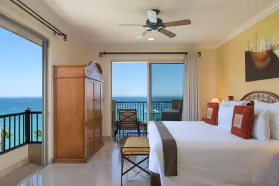 Image de ✩1br Elite✩ Remodeled Suite w/ Balcony ✩ 2 Baths ✩ Jetted Tub ✩