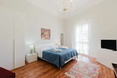 Image de Appartement 'Appartamento Marsalasuitesawfarm' avec terrasse privée, balcon et climatisation