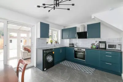 Image de Romford Gardens Retreat - 5 Bedroom House
