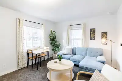 Image de Sanford Summit |2 bed 1 bath| Across from Sanford