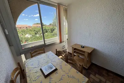 Image de Charmant T2 avec loggia, Tv, lave-linge, climatisation portative, proche port et plage Ă Port Leucate