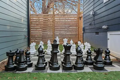 Image de Group-Friendly Stay | Sleeps 17+ | Walk to City