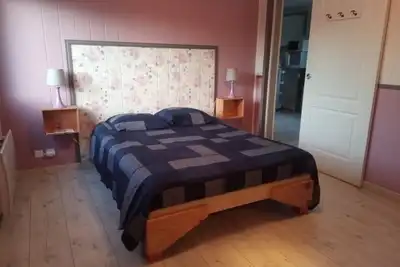 Image de Petite maison suédoise toute équipée, entre la mer et la campagne