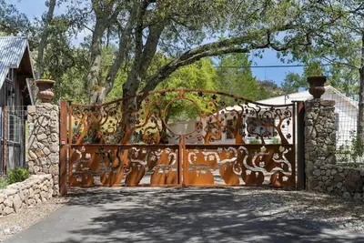Image de WineCountry Retreat + Casita, Bocce & Sunset Views!