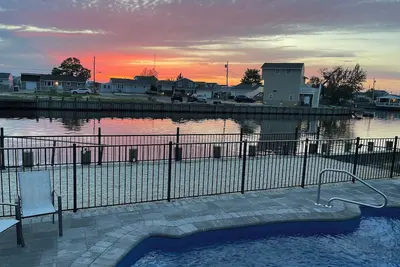 Image de Waterfront home w/ in-ground pool, short drive to Lbi and Atlantic City
