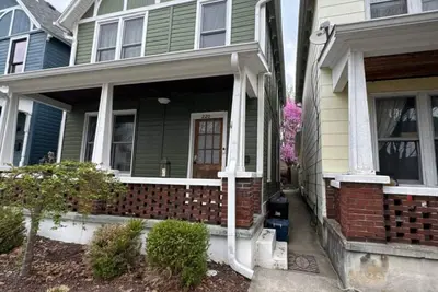 Image de Cozy 1-bedroom apartment in fabulous Madison with WiFi, Ac, Smart Tv