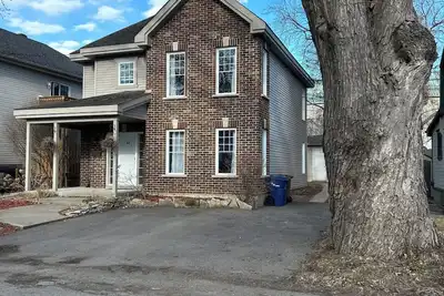 Image de Magnifique maison près de l'eau