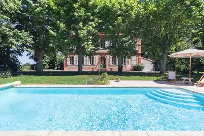 Demeure Bajou - piscine privée - parc arboré
