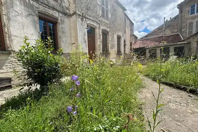 Image de Maison du XVIeme siècle, en plein coeur du Châtillonais et de la Côte d'Or.