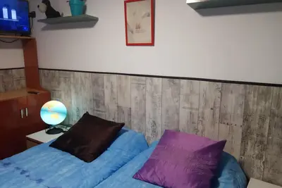 Image de Habitación Totalmente Equipado de Alto Confort en una Casa con Jardín