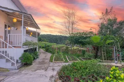 Image de Santya Loka Lodge and Twin Waterfall
