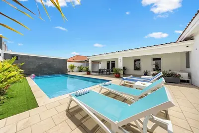 Luxe Villa w Private Pool Mango Villa by Bocobay