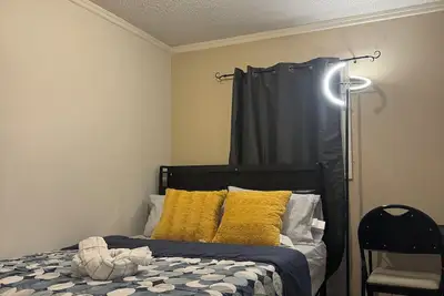 Image de 2bedroom+ private bathroom in lovely house with some shared common places
