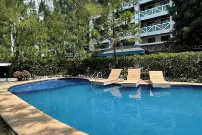 Image de Room with Pool and Playground Close to Sky Ranch