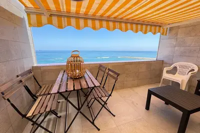 Image de Beachfront Studio Apartment