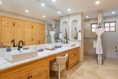 Image de Beachfront Villa at Resort – Steps to Medano Beach, Ocean Views & Amenities