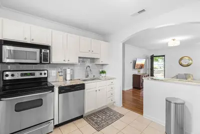 Image de Charming 2-bedroom Townhome in Raleigh