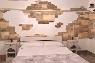 Image de The Cellar of Sunrise & Sunset
