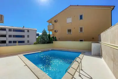 Appartement confortable à Liznjan