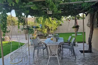 Image de Cozy cottage with 1 bedroom and WiFi, Ac in amazing Attiki near the beach 800mt
