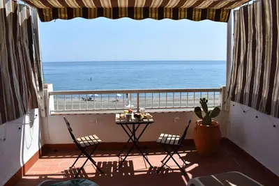 Image de Casa Brisa Marina - a step away from the beach