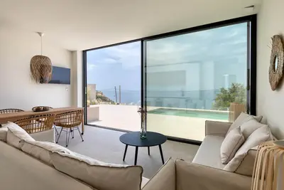 Image de Alpha VIlla | S Cave Villas Seaside Karystos