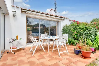 Image de Maison avec terrasse - 900m plage des Sableaux