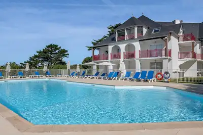 Image de Appartement pour 4 avec Piscine et Jacuzzi
