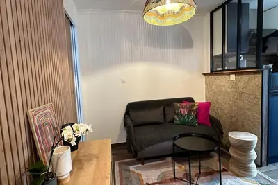 Image de Cozy Parisian near Montmartre, 2mins from metro
