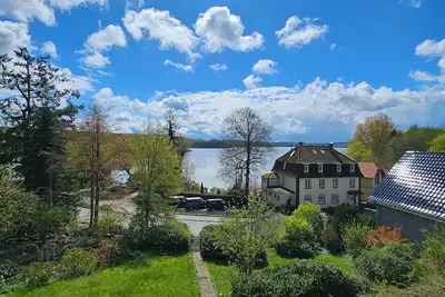 Image de Old lake view jewel