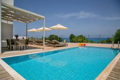 Image de 4 Bedroom Villa • Sea View • Private Pool • Jacuzzi