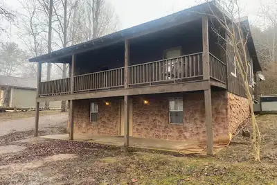 Image de Peaceful Lakeside Cabin