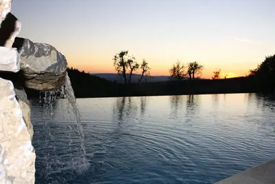 Image de Wonderful cottage with pool near Siena