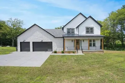 Image de Luxury Home 4b, 3. 5b Sleeps 18+/25min to Nashville